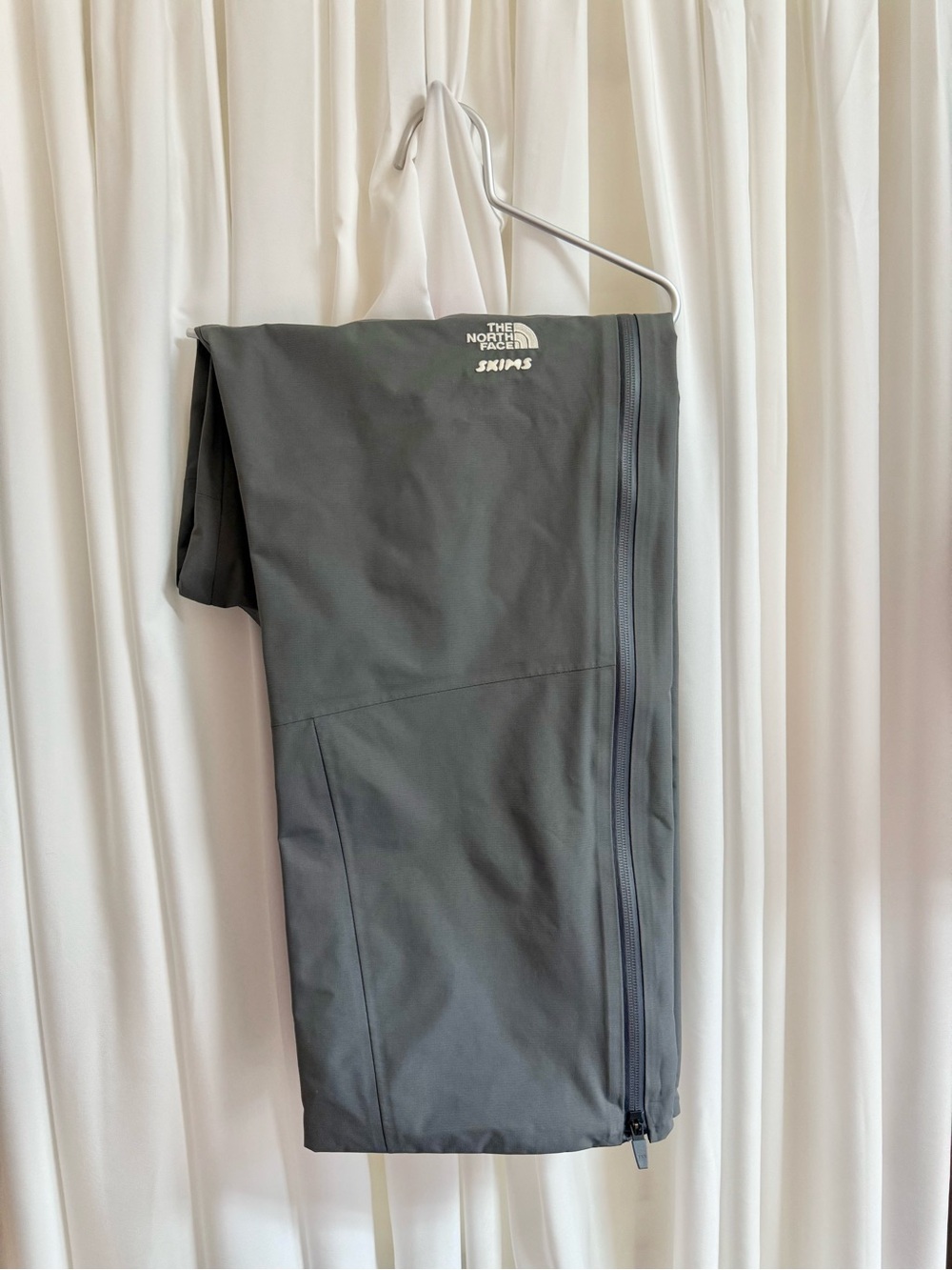 The North Face Skims Gray seam tape Gunmetal